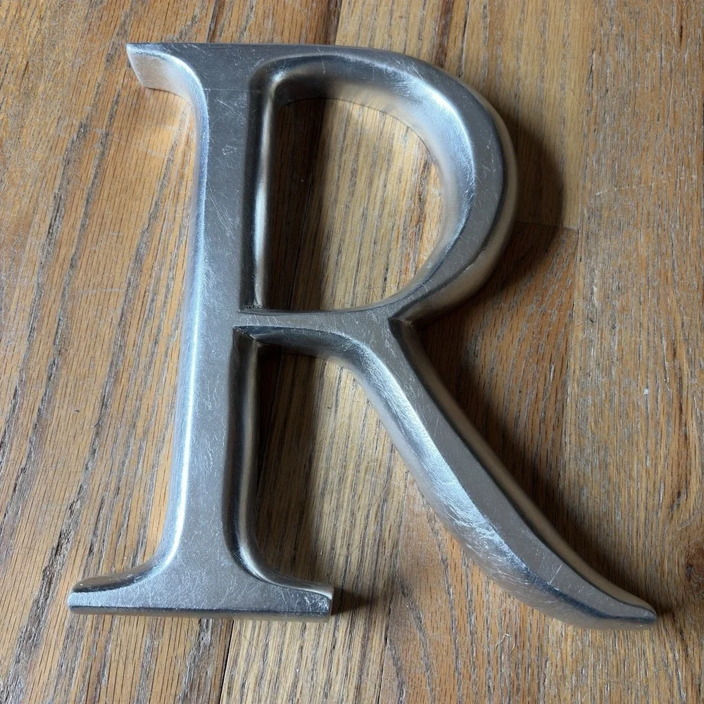 RESTORATION HARDWARE 9